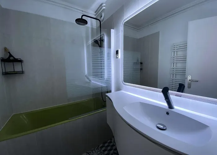 Diamant 1 - 4 Pers. Expose Plein Sud Avec Vue Imprenable Sur Les Montagnes Au Centre De La Station Mae-5621 Апартаменты *